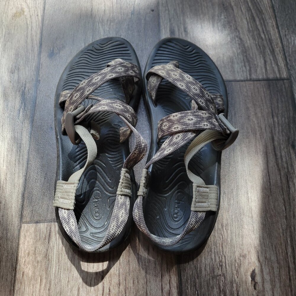 Chaco Z/Volv 2Sandal: Women's size 8